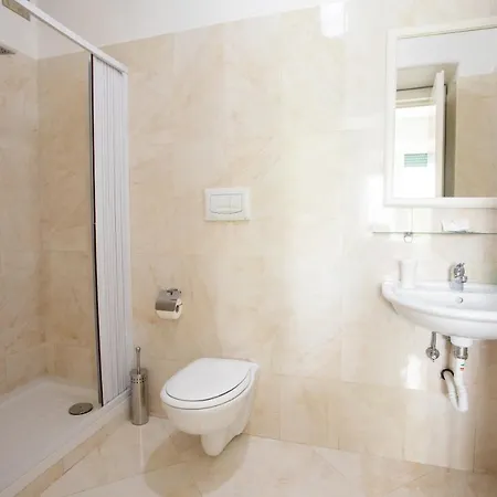 Blunotte Konukevi 3*